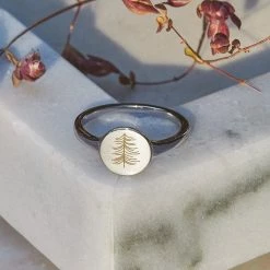 Buy 🎁 Pura Vida Bracelets Engravable Signet Ring Trending On TikTok ⭐ 30 Pura Vida Bracelets Engravable Signet Ring Trending On TikTok