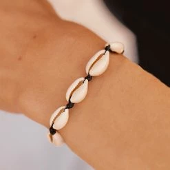 Spring 2021 Knotted Cowries Bracelet Trending On TikTok