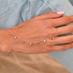 Pura Vida Bracelets Cowrie Hand Chain