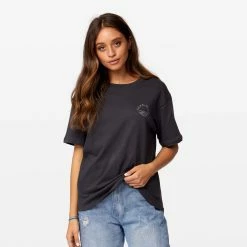 Pura Vida Bracelets Men's International Surf Tour Tee