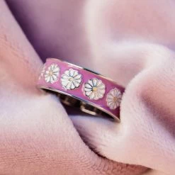 Pura Vida Bracelets Dreamy Daisy Ring Best Sellers