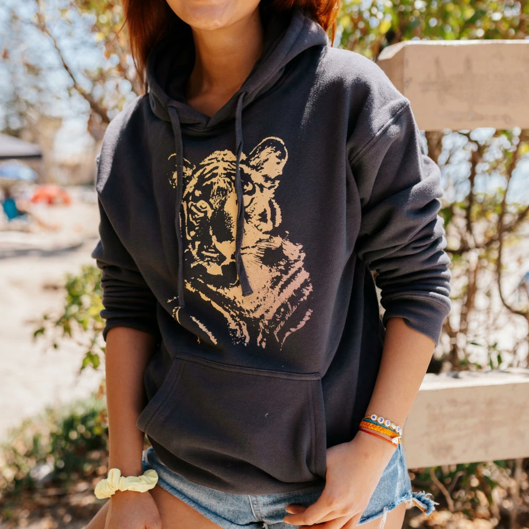 Budget 🌟 Pura Vida Bracelets Tiger Face Hoodie Clothing 🧨 6 Pura Vida Bracelets Tiger Face Hoodie Clothing