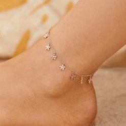 Pura Vida Bracelets Best Sellers Bitty Daisies Anklet