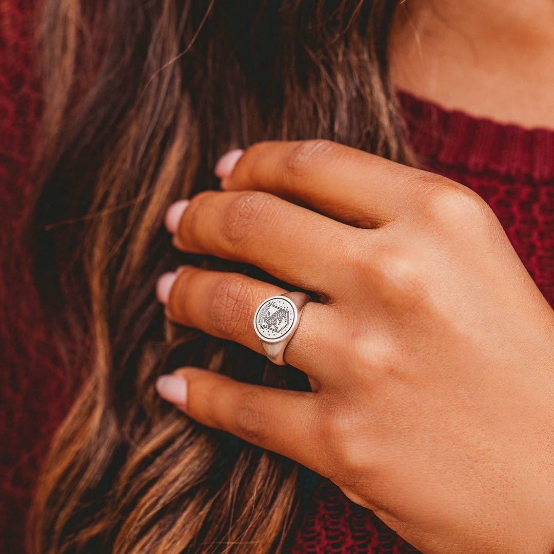 Budget 𧨠Harry Potter Men's Hufflepuff⢠Class Ring đ 4 Harry Potter Men's Hufflepuff⢠Class Ring