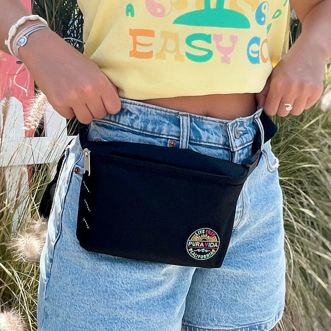 Brand new π Pura Vida Bracelets Black Belt Bag Bags π 4 Pura Vida Bracelets Black Belt Bag Bags