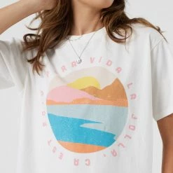 Pura Vida Bracelets Beach Scene Tee