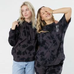 Flash Sale π Pura Vida Bracelets Best Sellers Palm Trees Tee π 15 Pura Vida Bracelets Best Sellers Palm Trees Tee