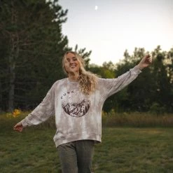 Pura Vida Bracelets Stars Above Oversized Crew Fleece Clothing