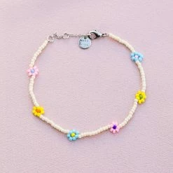 Spring 2021 Beaded Flower Bracelet