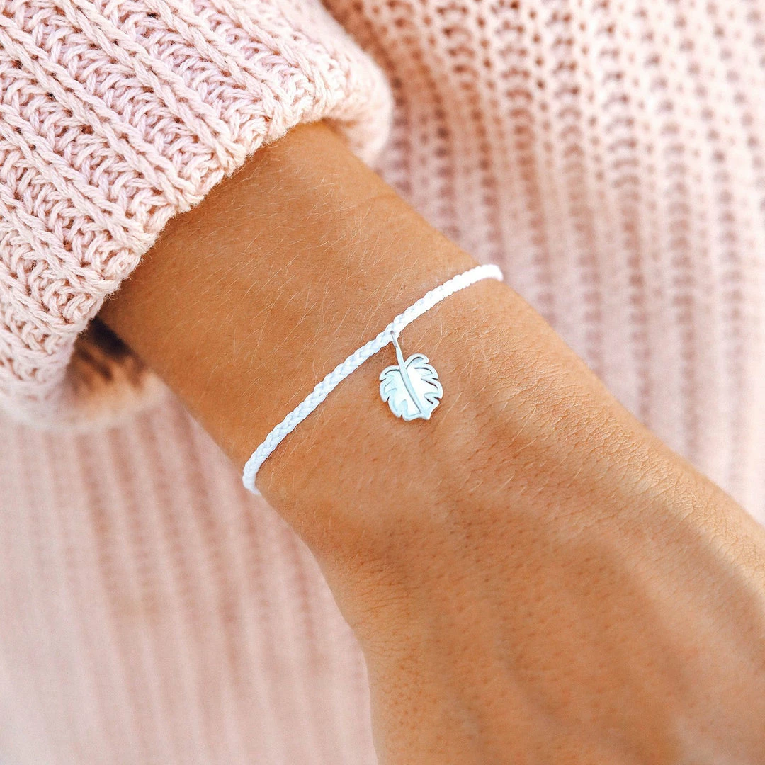 Top 10 π Pura Vida Bracelets π© Mother Of Pearl Monstera Charm Best Sellers β 7 Pura Vida Bracelets Mother Of Pearl Monstera Charm Best Sellers