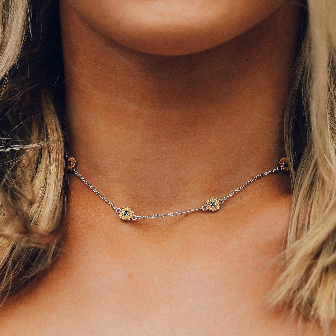 Flash Sale β¨ Spring 2020 Sunflower Choker π₯° 4 Spring 2020 Sunflower Choker