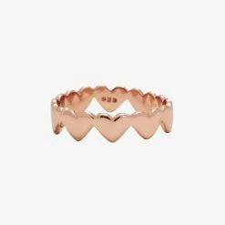 Spring 2021 Wild Hearts Band Ring