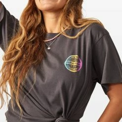 Pura Vida Bracelets Live Free Tee