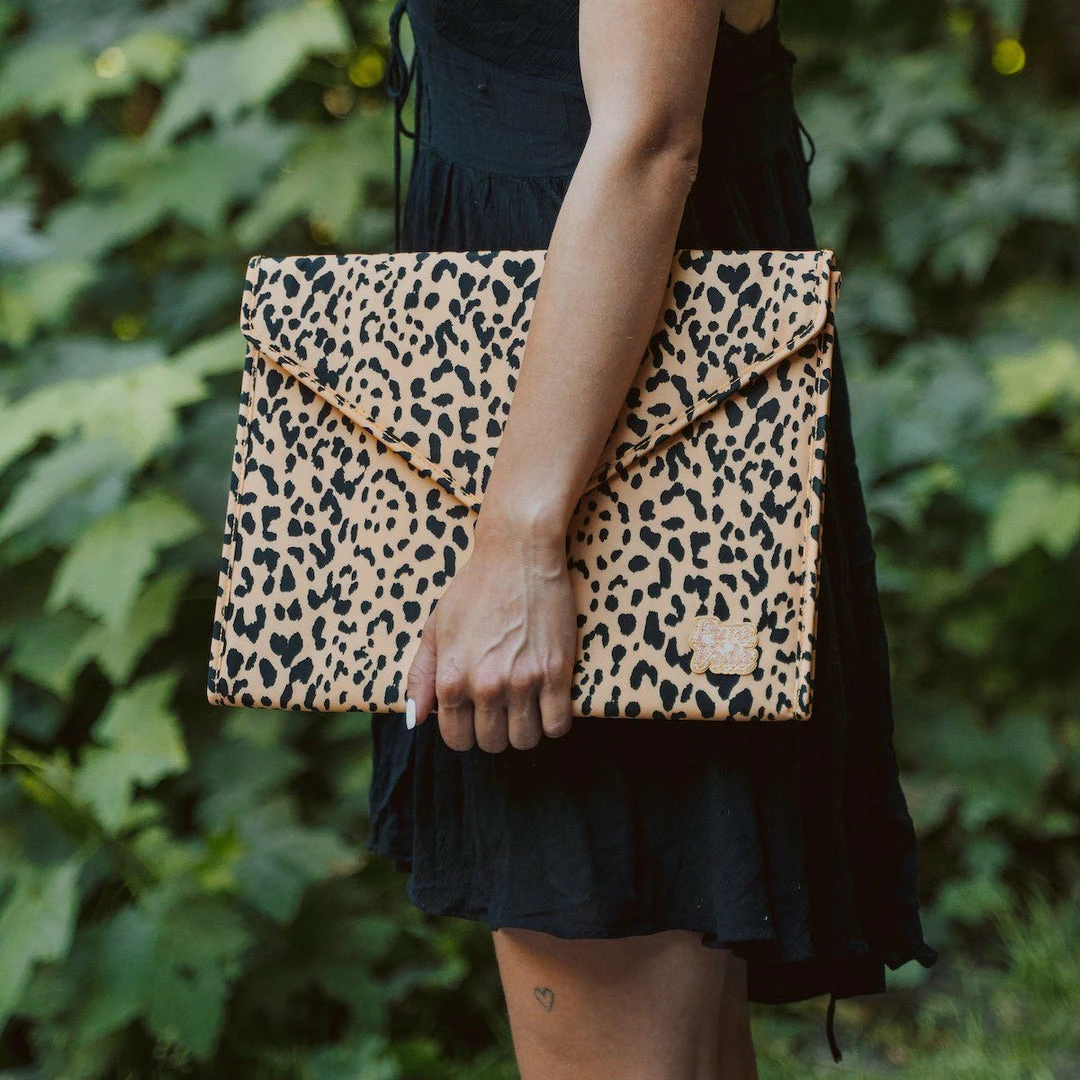 Discount π Pura Vida Bracelets Leopard Laptop Case π 5 Pura Vida Bracelets Leopard Laptop Case