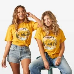 Pura Vida Bracelets Clothing Outsider Tee