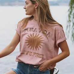 Cheapest π Pura Vida Bracelets Best Sellers Vintage Sun Tee β 17 Pura Vida Bracelets Best Sellers Vintage Sun Tee
